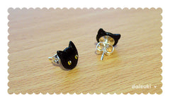 Kawaii Black Kitty Cat Hand-sculpted Stud Earrings