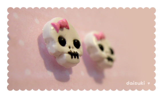 Pretty Skulls - Hand-sculpted Earrings