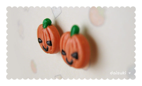 Cute Halloween Pumpkins Stud Earrings - Hand-sculpted