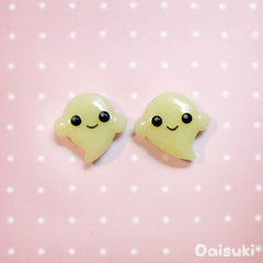 Soot Sprites stud earrings - Susuwatari - Studio Ghibli Spirited Away / Totoro Tribute