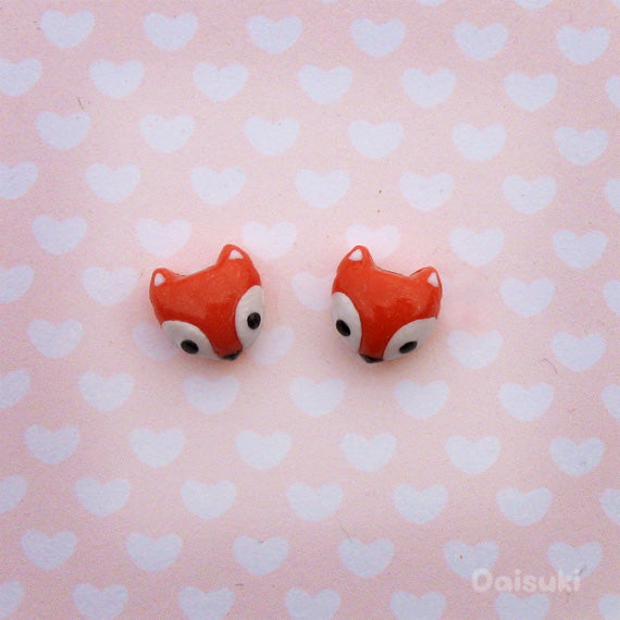 Foxy stud earrings - Handmade / Hand-sculpted kawaii foxes!