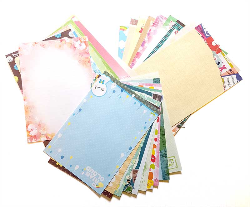 Letter Writing Set LUCKY DIP!  8 Sheets, 4 Envelopes + 4 Stickers